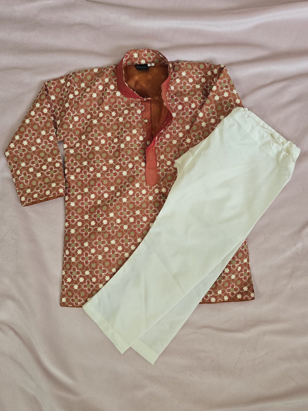 New Boys's Kurta with White Pants. Indian 2 Piece Outfit